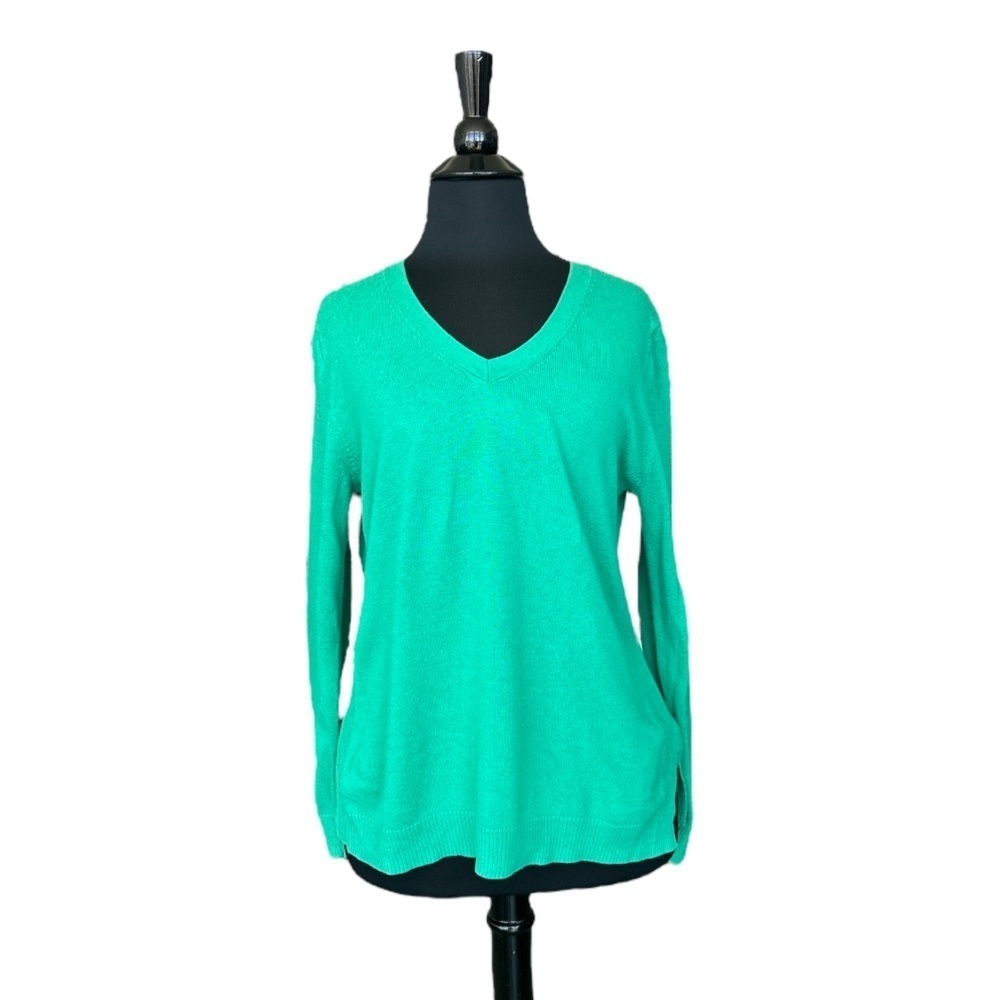 Gap Long Sleeve V-Neck Shirt